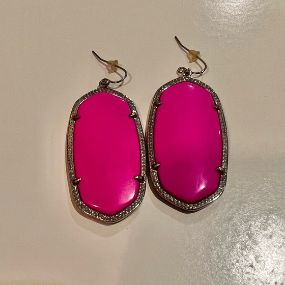 Kendra Scott Jewelry - Kendra Scott DANIELLE EARRINGS hot pink with silver metal